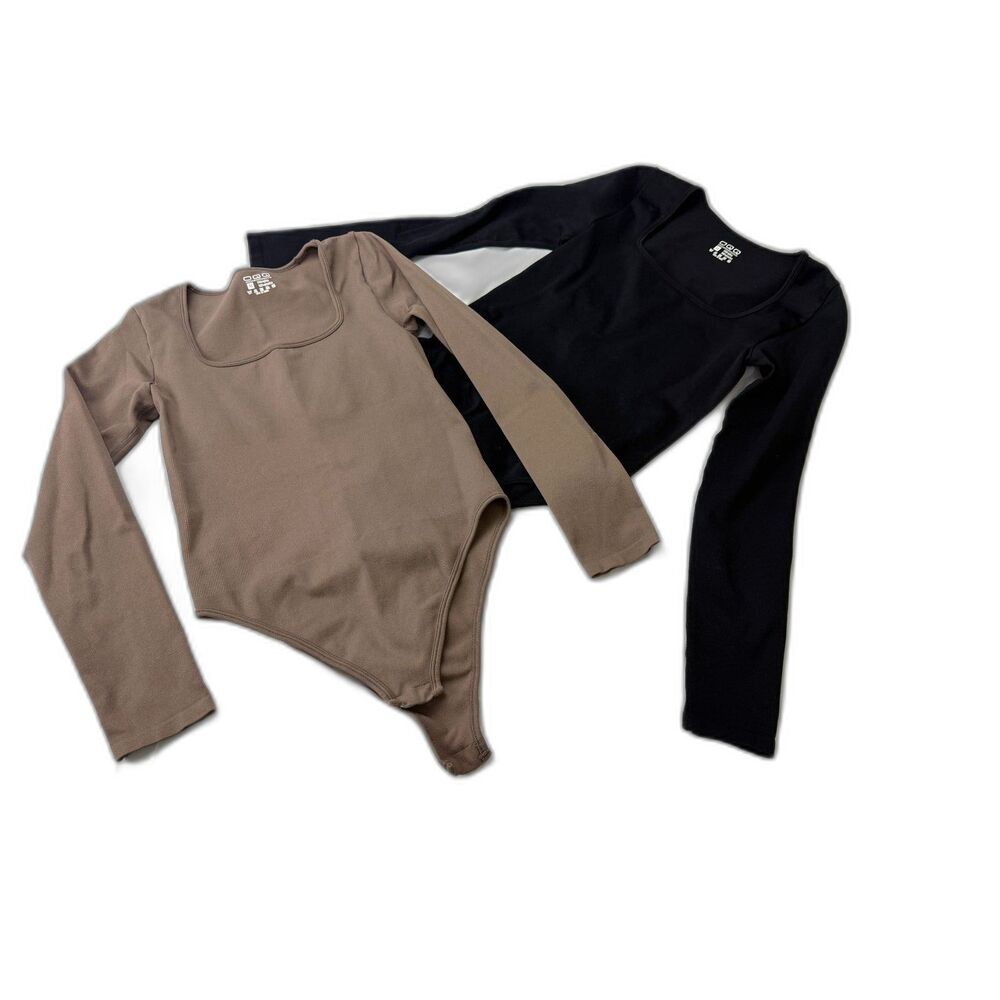 OQQ Long Sleeve Square Neck Bodysuits – Black & Taupe – Size M – 2 Pack